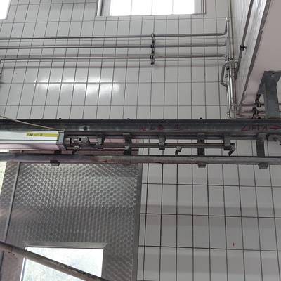 Walking beam conveyor