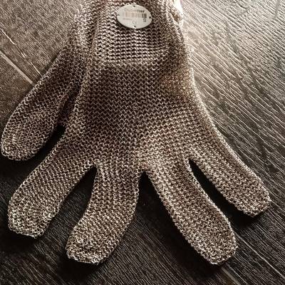 Stainless steel safety glove, S